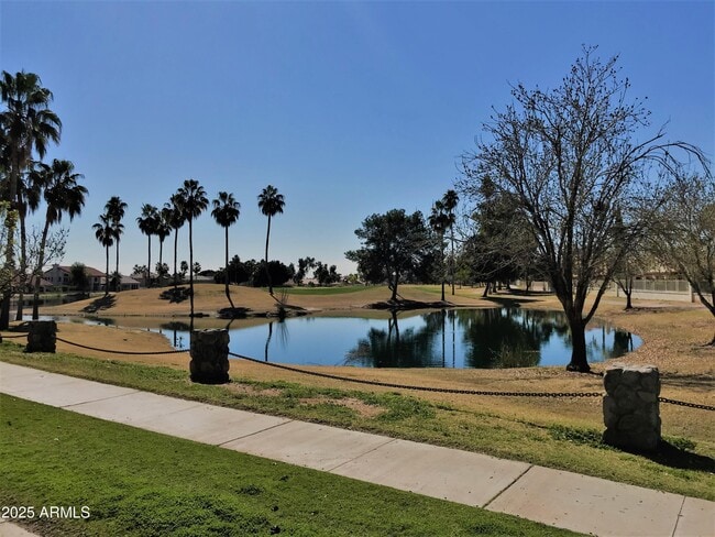 Foto del edificio - 19027 N 74th Ave