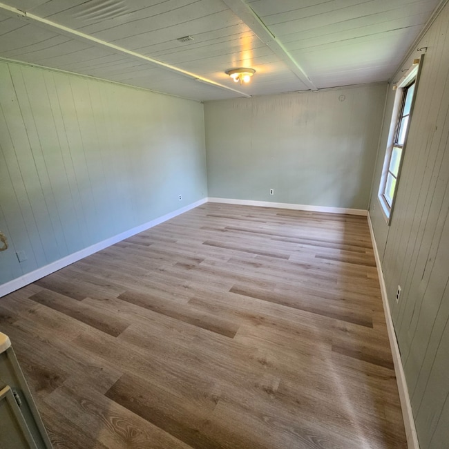 Building Photo - 2764 TX-327