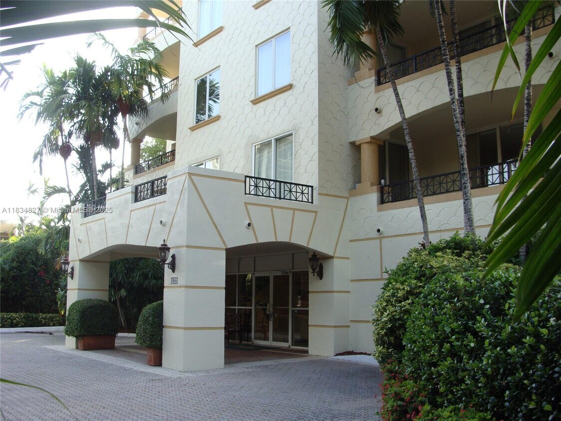 Foto principal - 1834 Brickell Ave