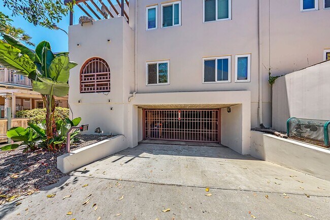 Foto del edificio - Stunning Condo with Downtown Views – Prime San Diego Location!