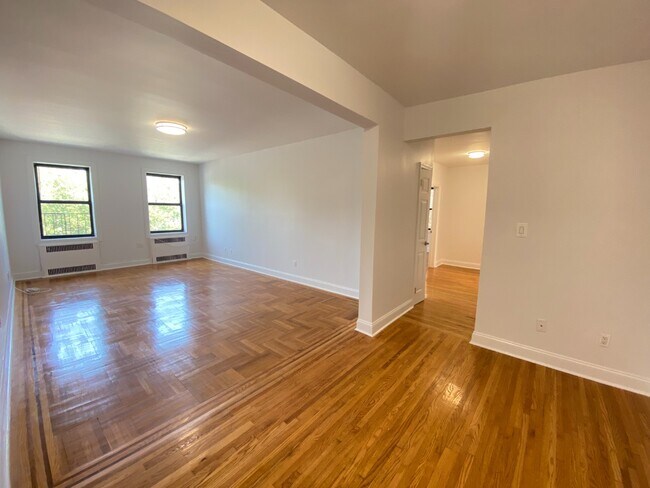 Foto del edificio - 300 Ocean Pkwy