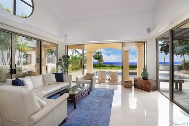 Building Photo - 5589 Kalanianaole Hwy