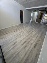 Building Photo - 8773 Shadow Wood Blvd