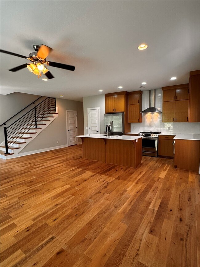 Foto del edificio - 2375 E Amherst Aly