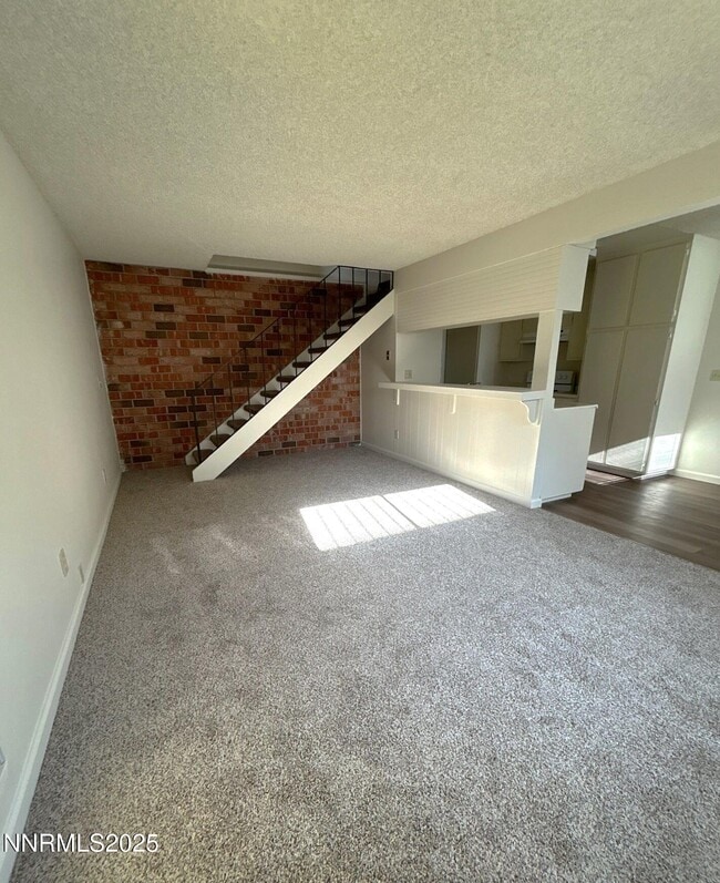 Foto del edificio - 5020 Catalina Dr