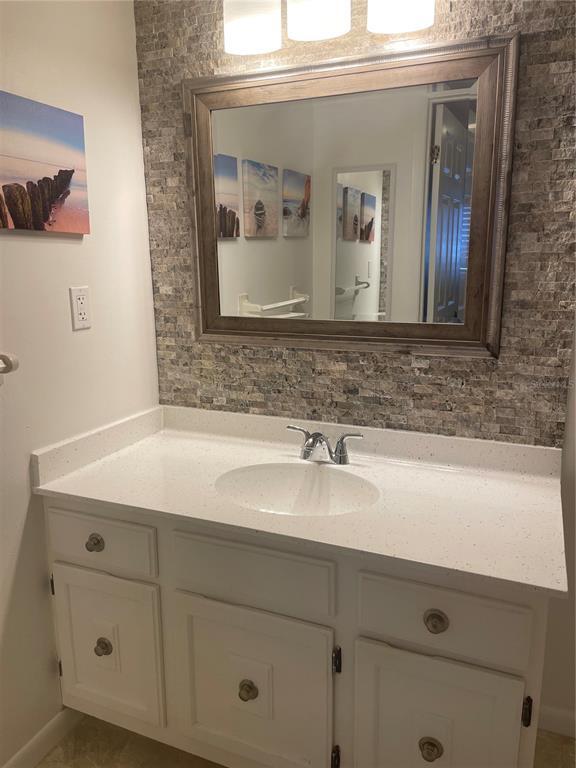 Foto del edificio - 106 1st St E