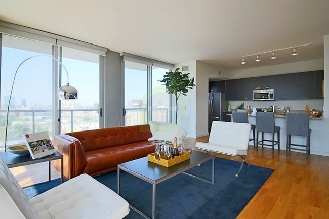 Photo - 900 W Huron St Apartment