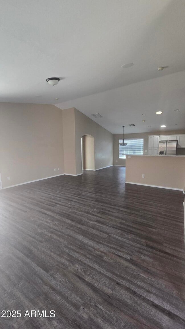 Building Photo - 355 W Holstein Trail