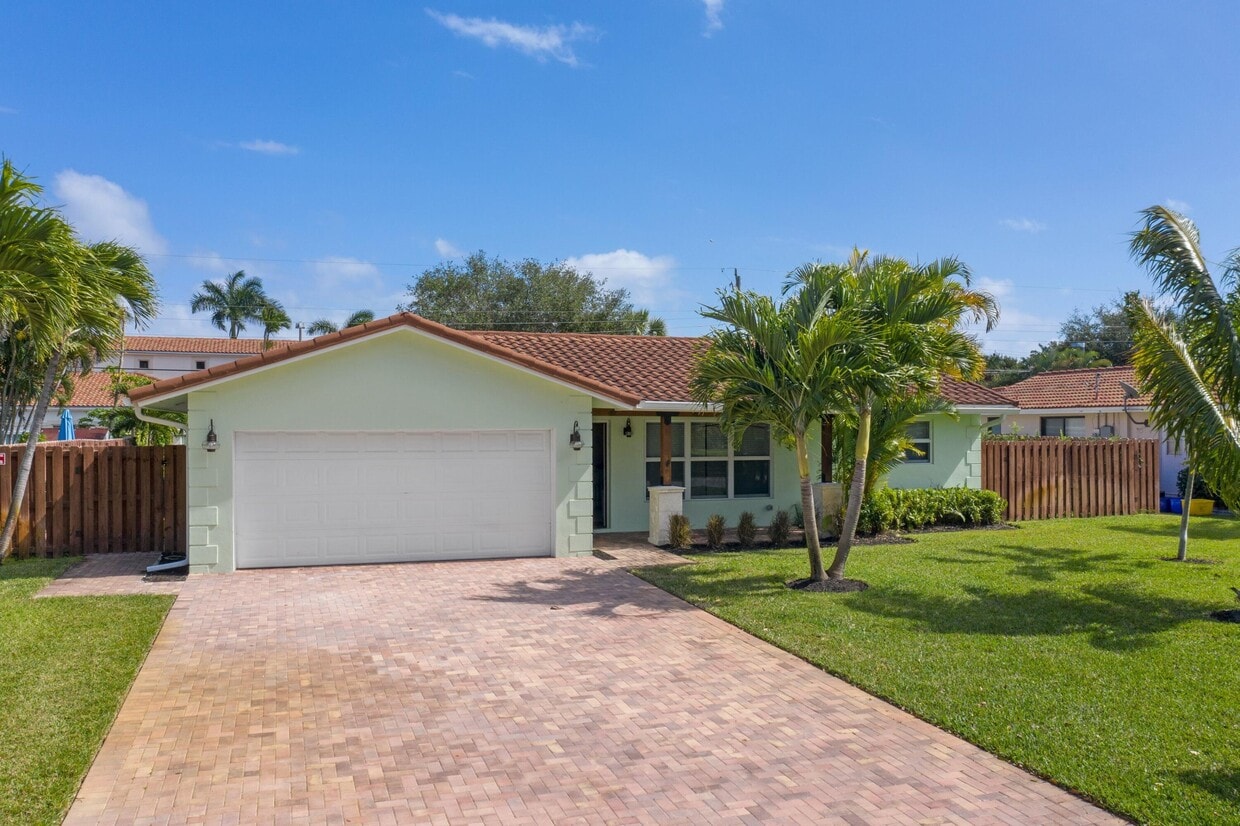 Foto principal - 3798 NW 2nd Ct