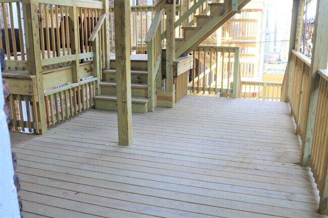 Foto del edificio - 1008 W Dakin