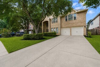 Building Photo - 2414 Falcon Knoll Ln