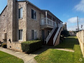 Building Photo - 1717 Evergreen St