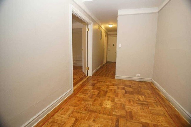 Foto del edificio - 2602 Creston Ave