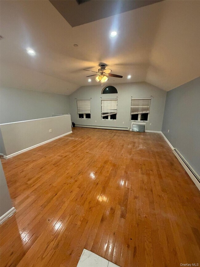 Foto del edificio - 147-36 Springfield Ln