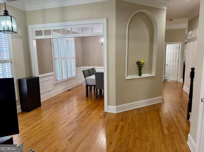 Foto del edificio - 906 Wescott Ln NE