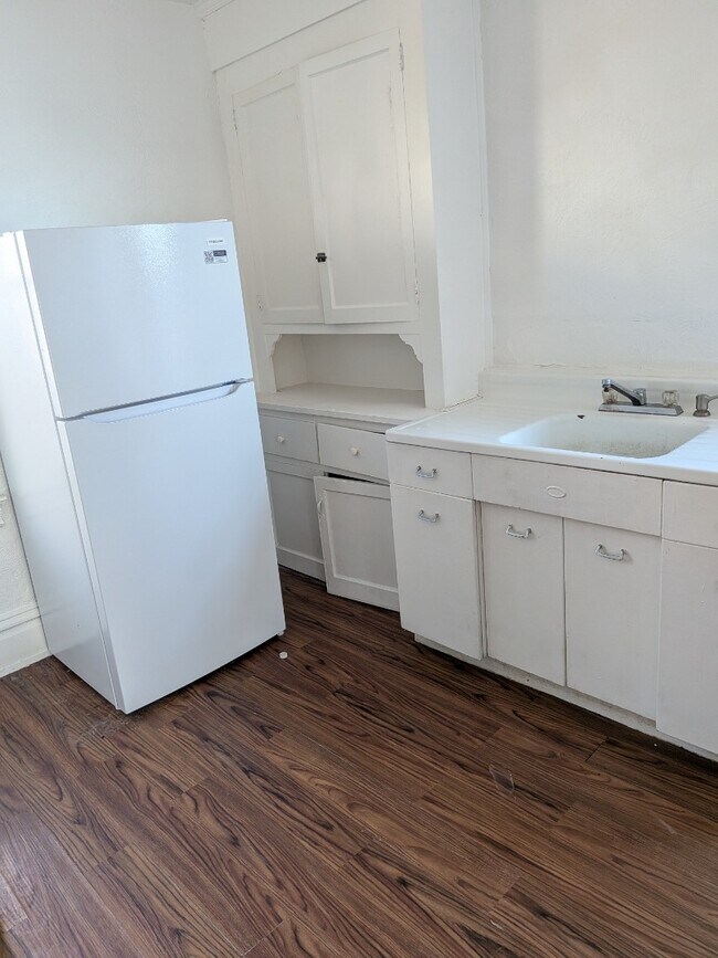 Foto del edificio - Large Three Bedroom Apartment In Avalon