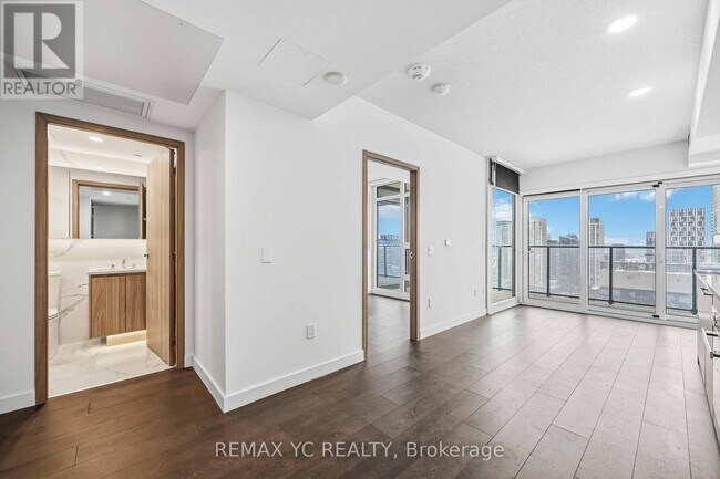 Building Photo - 3 Concord Cityplace Wy