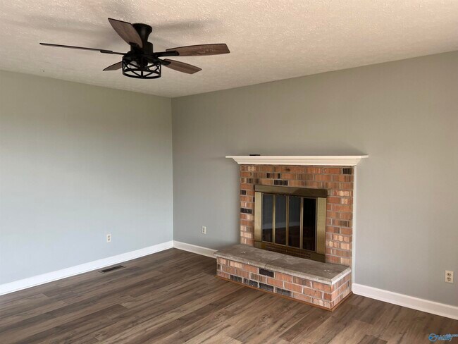 Foto del edificio - 16767 Glaze Rd