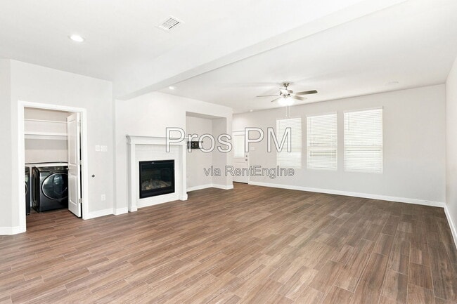 Foto del edificio - 1512 Brindle St