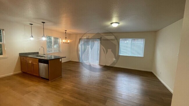 Foto del edificio - Willamina Duplex