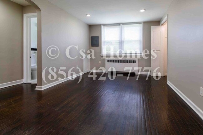 Photo - 1562 Bradley Ave Apartment