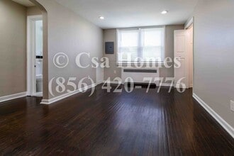 Building Photo - 1562 Bradley Ave