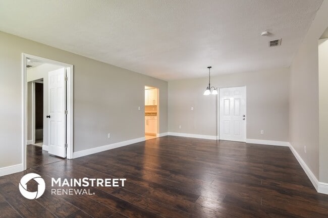 Foto del edificio - 6522 Dartmouth Rd