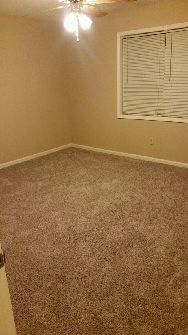 608 Yorktown Pl Unit A Statesboro Ga 30461 Apartment For Rent