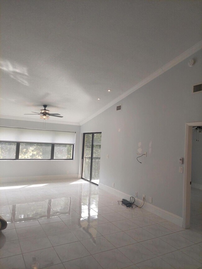 Foto del edificio - 7590 Tahiti Ln