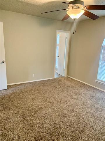 Building Photo - 1702 Wellington Ct
