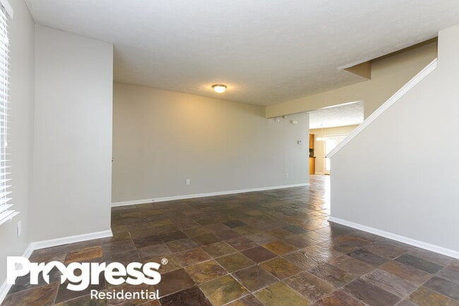 Building Photo - 1635 Blackmore Dr