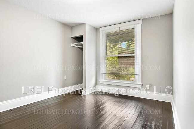 Building Photo - 216 N 34th St