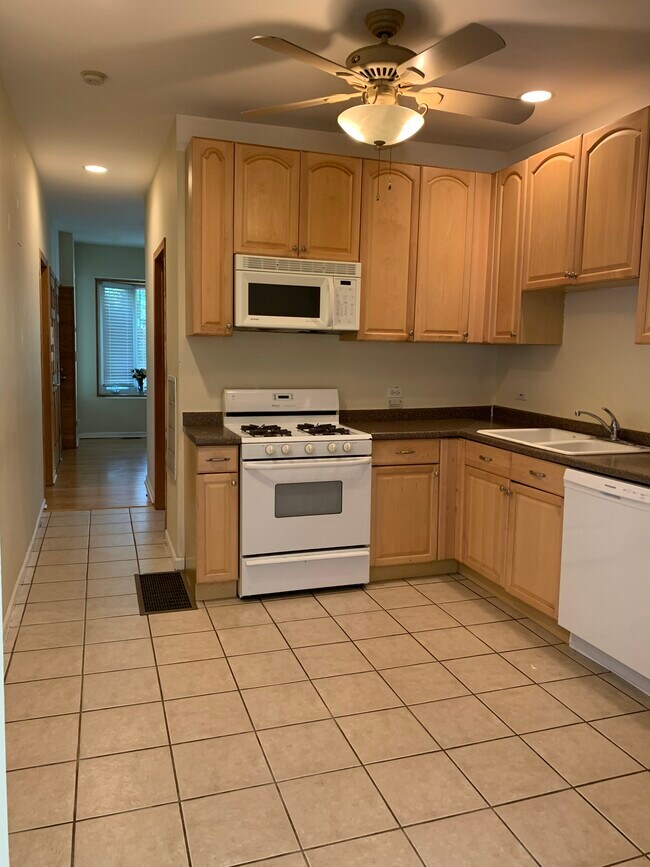 Foto del edificio - 2949 N Washtenaw Ave