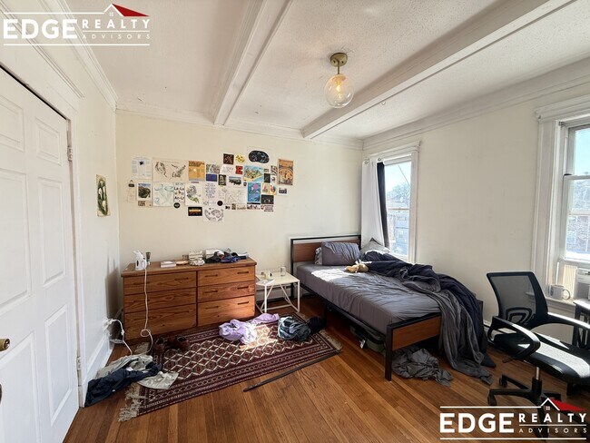 Photo - 1742 Commonwealth Ave Apartment