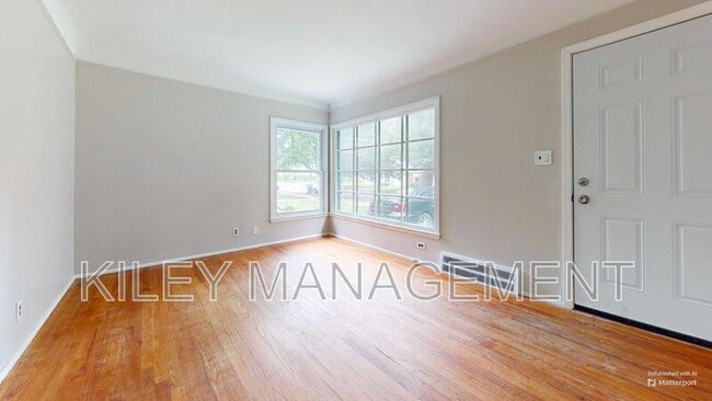 Building Photo - 12646 Riverview St