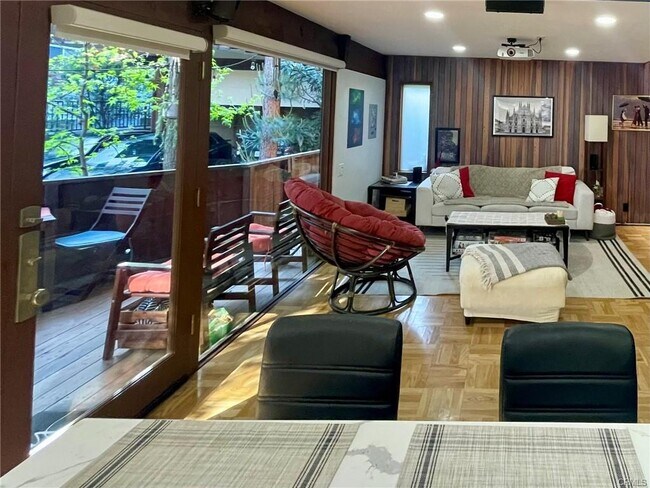 Foto del edificio - 11616 Chenault St