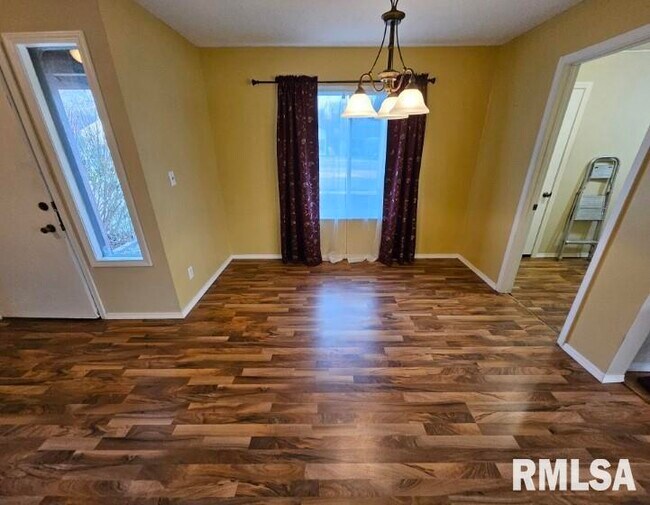 4324 Sassafras Ct, Mount Vernon, IL 62864 House Rental in Mount