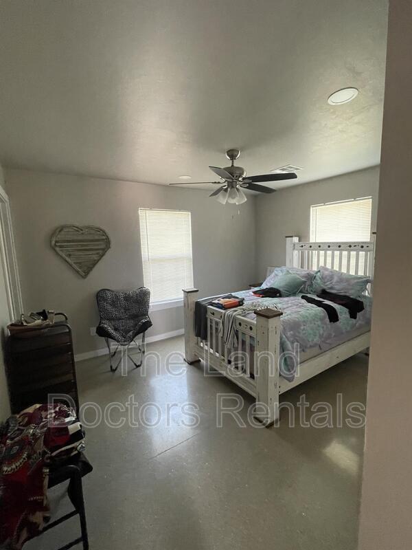 Foto del edificio - 13804 County Rd 1554