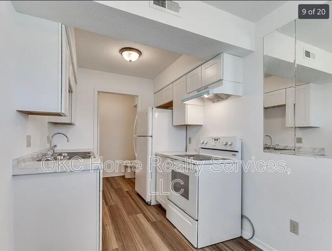 Foto del edificio - 7501 S Sherwood Ave