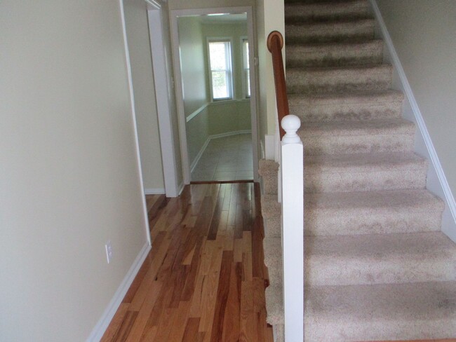 Building Photo - Beautiful updated Home in Martinez