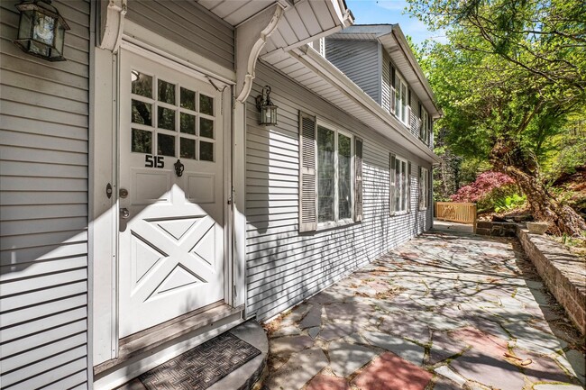 Foto del edificio - 515 Mountainview Ave