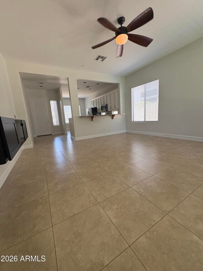 Foto del edificio - 7729 E Tailspin Ln