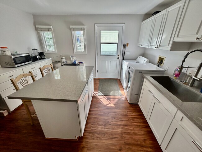 Foto del edificio - 116 Hanupaoa Pl