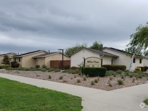Primary Photo - Miller Plaza