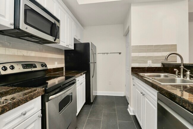 Foto del edificio - 300 W 5th St
