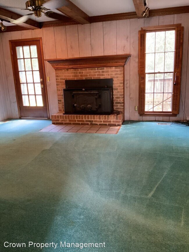 Foto del edificio - 3 br, 2.5 bath House - 325 N. Royal Tower