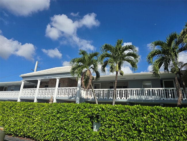 Foto del edificio - 2109 NE 68th St