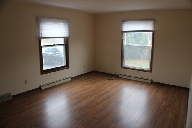 Foto del edificio - 2651 Western Ave