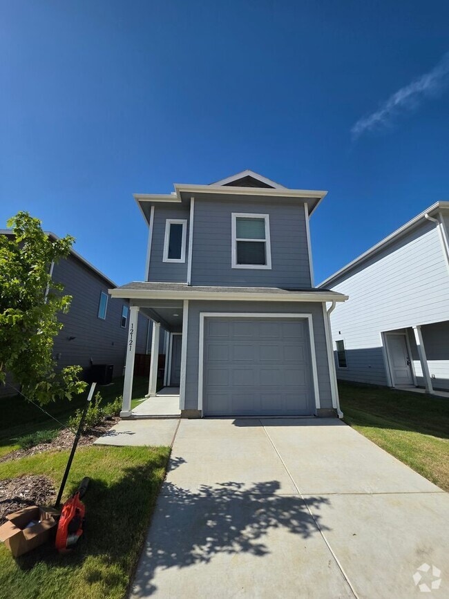Building Photo - 12121 Morgan Dr
