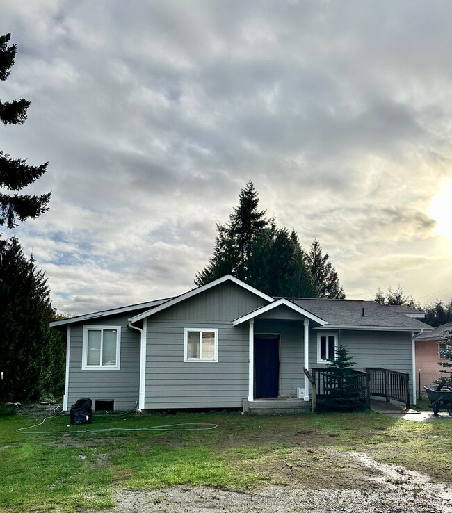 Building Photo - 15630 SE 116th St